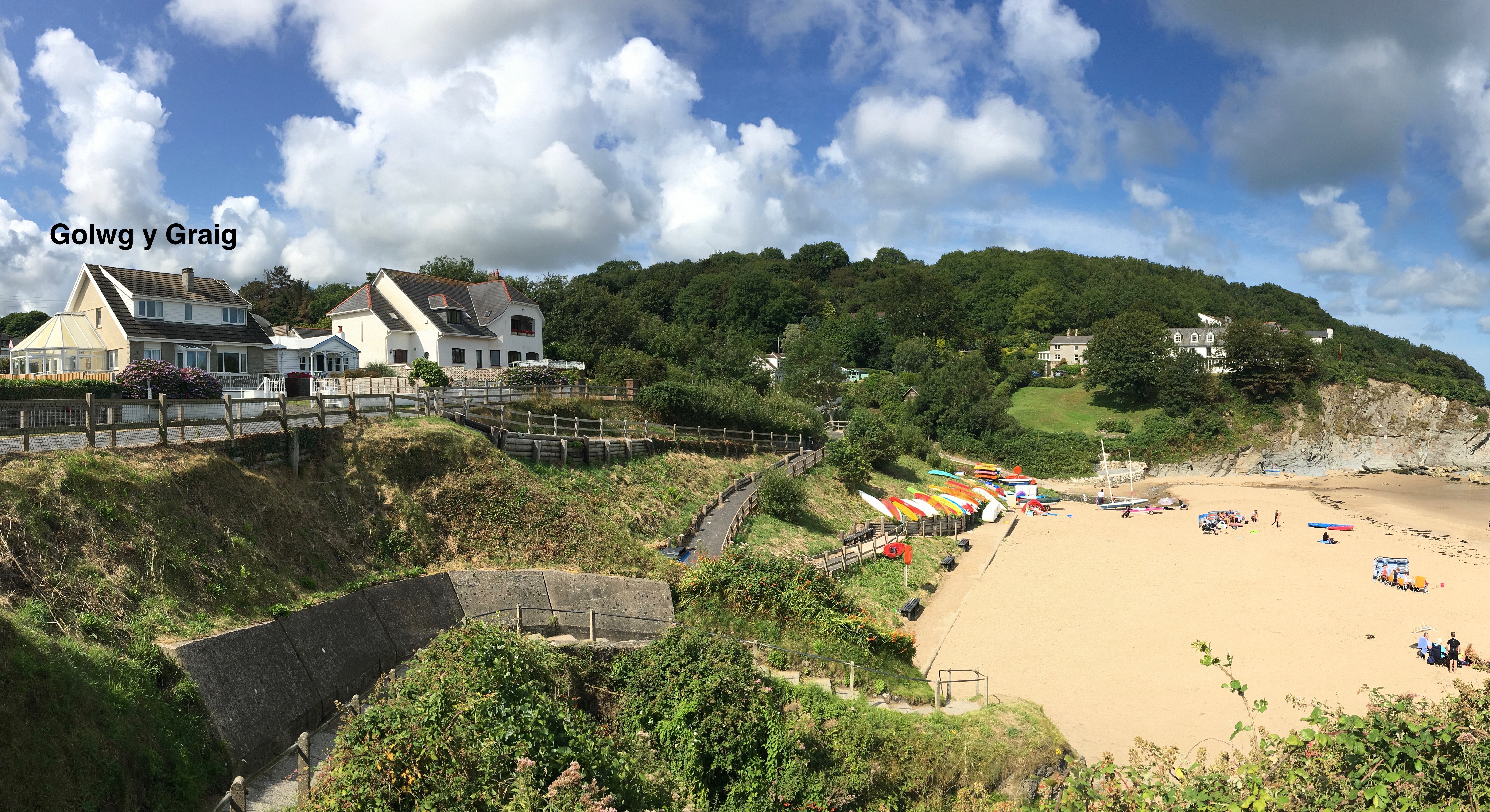 West Wales cottage overlooks Aberporth's Dolwen beach